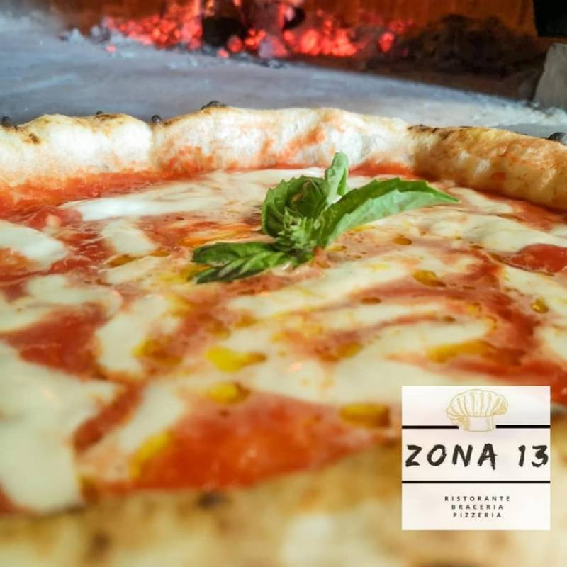 pizza al forno a legna