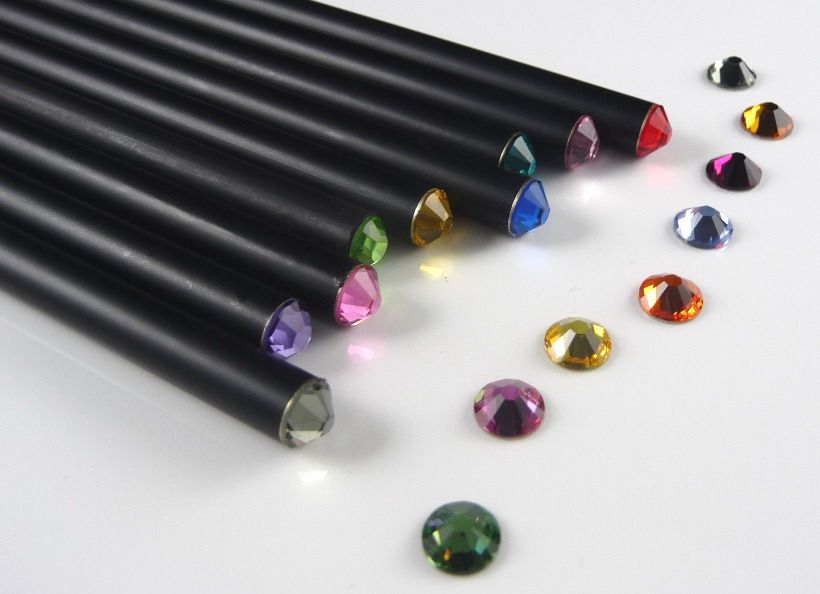 【DT&CREATION】黑木消光珠寶鉛筆(二入組) - 水晶顏色隨機出貨