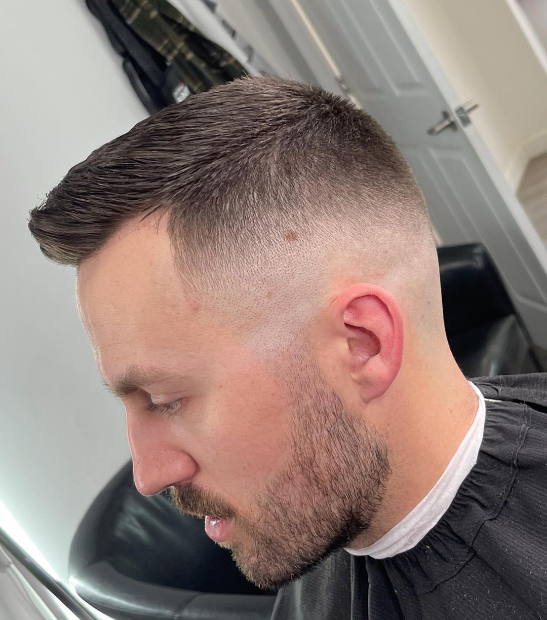 South Elgin Best Gentlemen's Barber Lounge