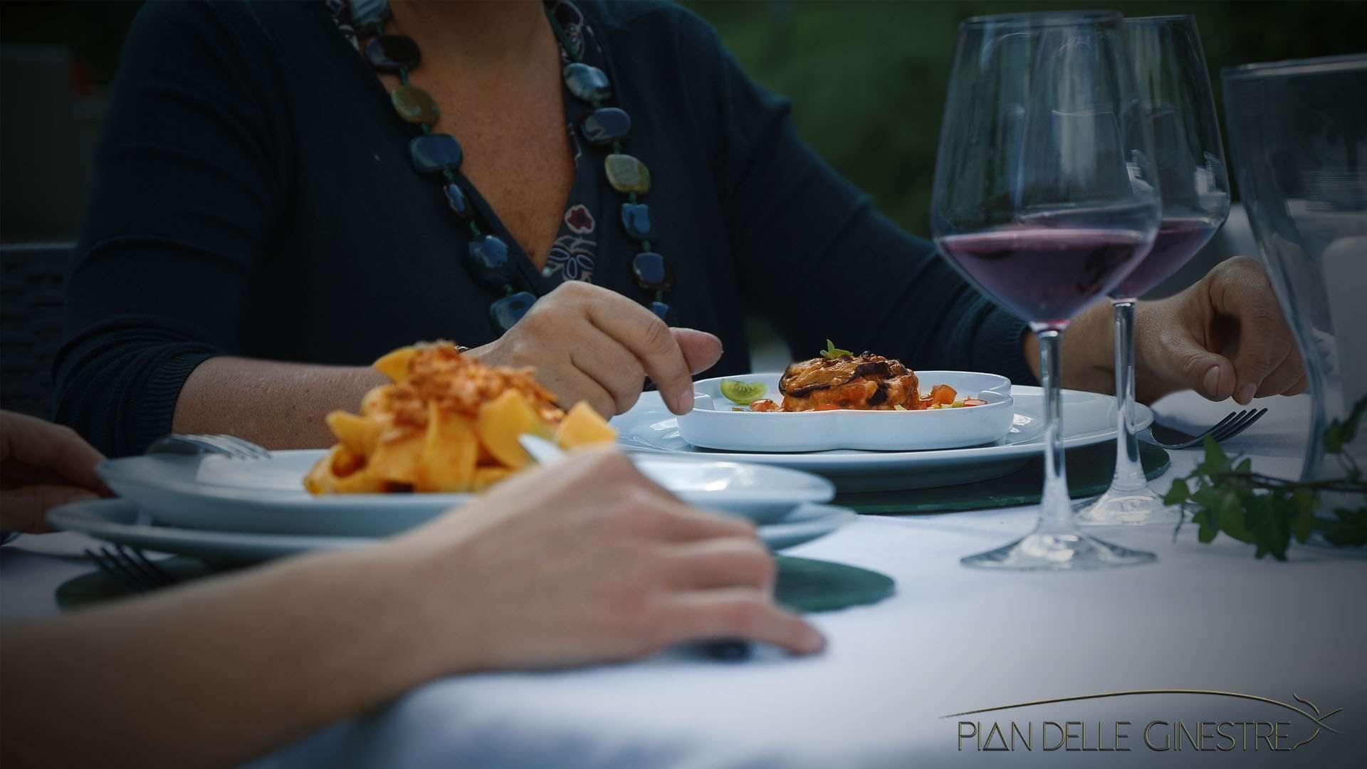 Desayunos y cenas en Glamping Pian delle Ginestre