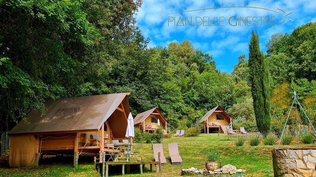 Photo Gallery of the Pian delle Ginestre Glamp