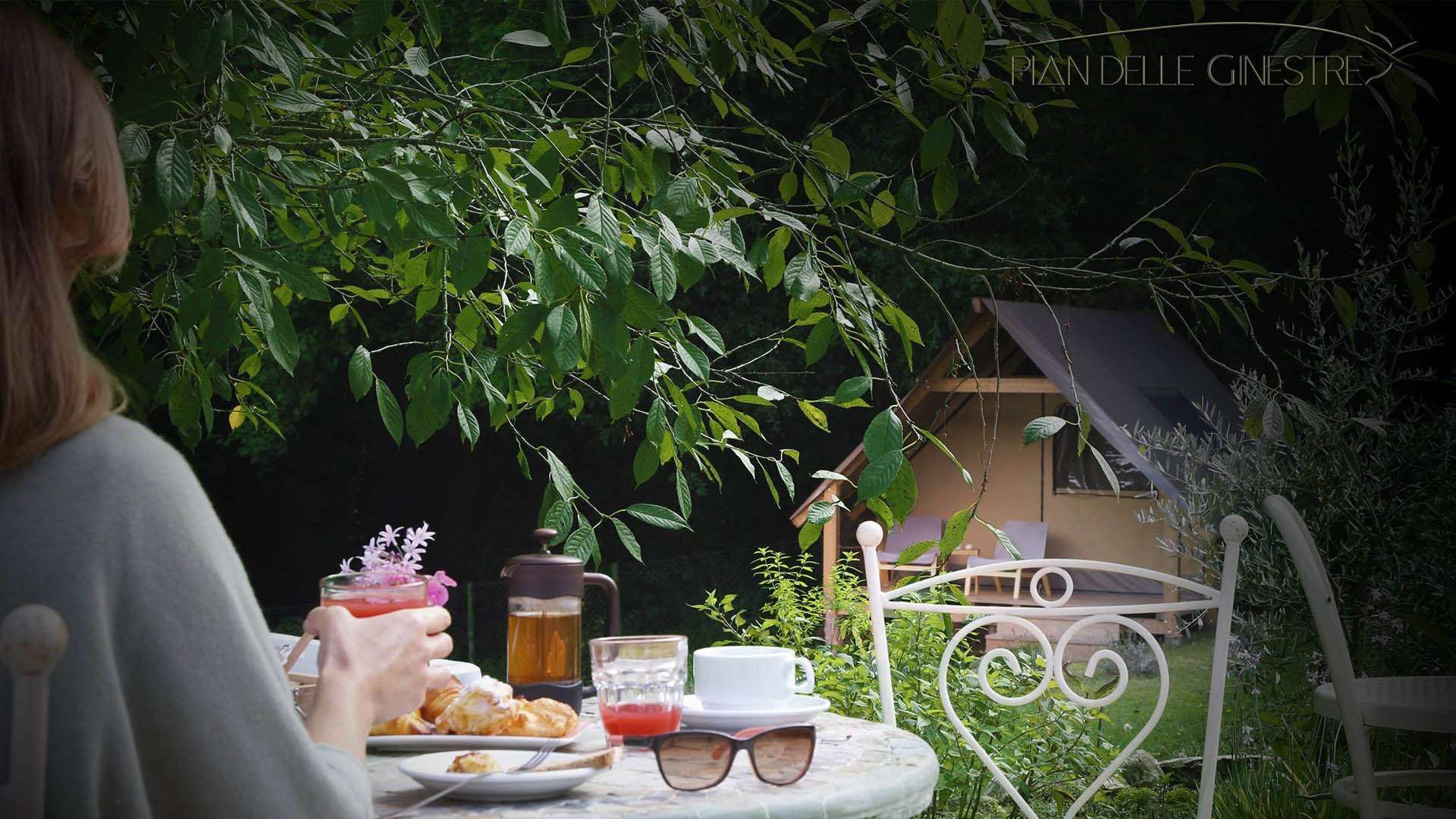 Desayunos y cenas en Glamping Pian delle Ginestre