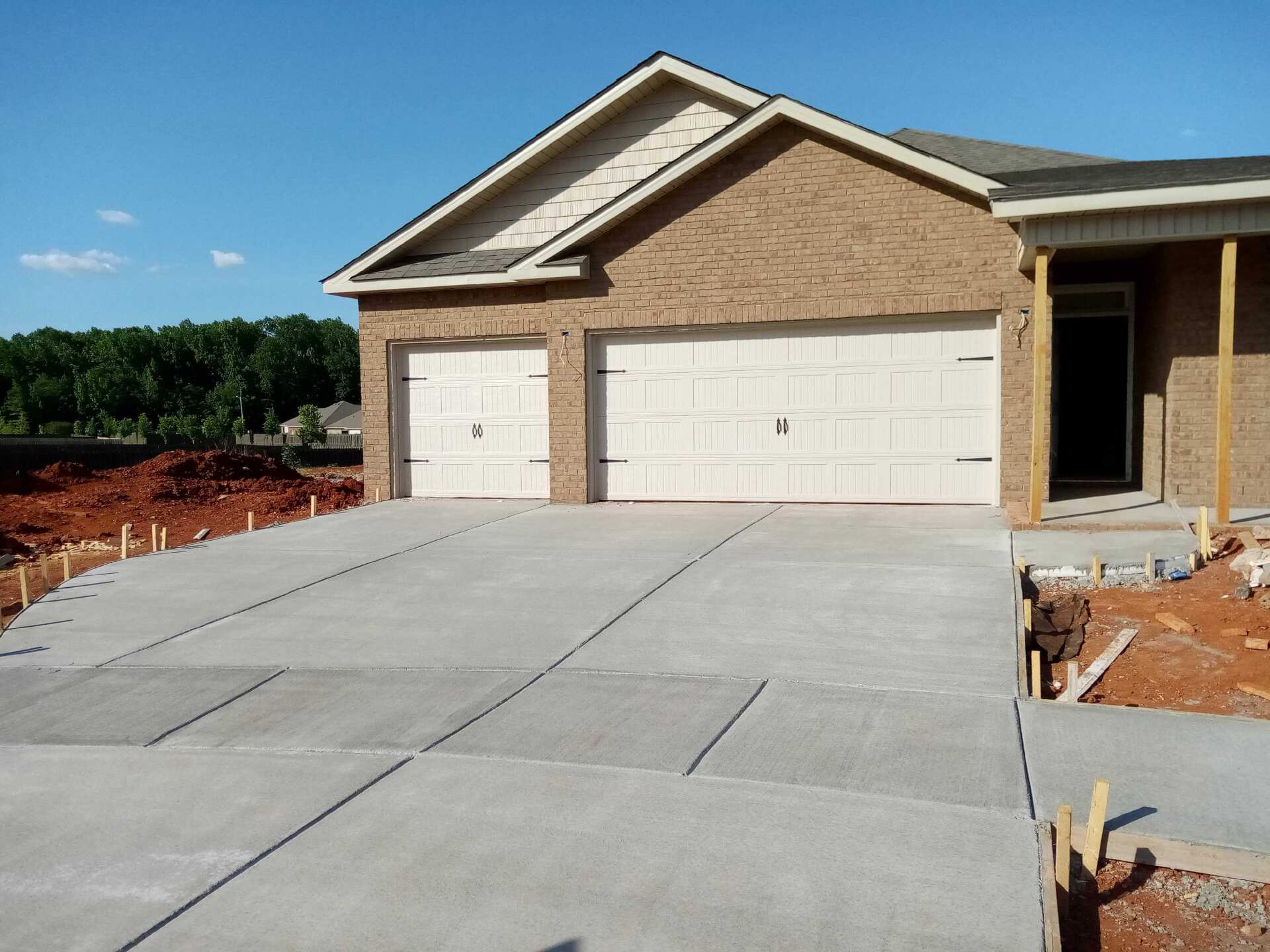 White Garage Door — Huntsville, AL — Wilson Garage Door Company of Huntsville