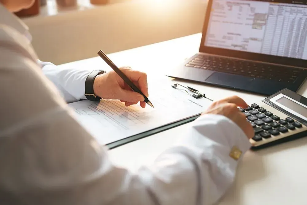 AD CONTADORES PÚBLICOS