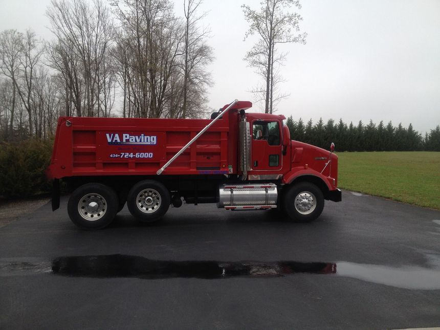 Asphalt overlay services – VA Paving LLC resurfaces old driveways & parking lots in Danville, Gretna & Cluster Springs.