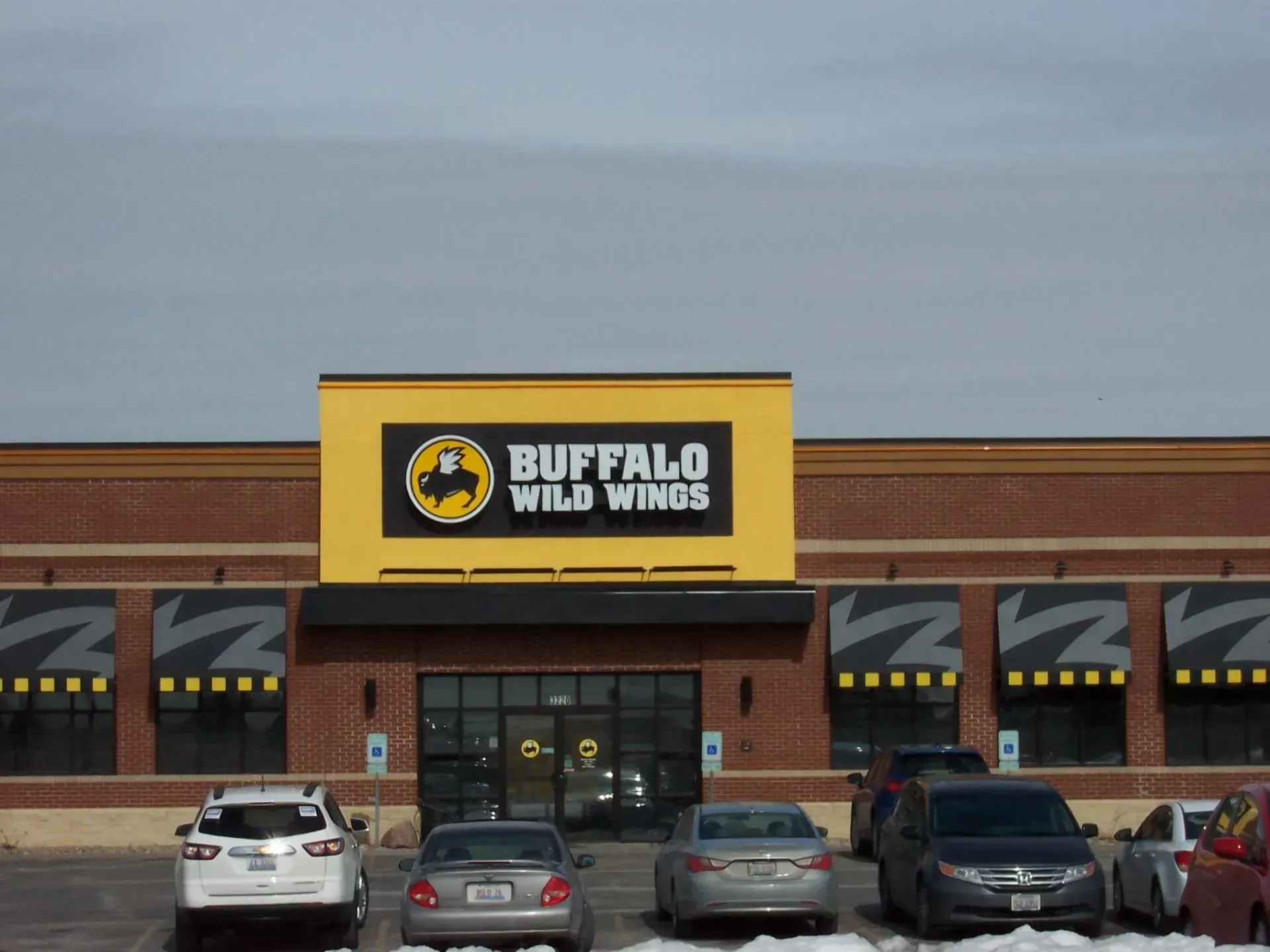 Buffalo Wild Wings Signage — Bloomington, IL — Super Sign Service