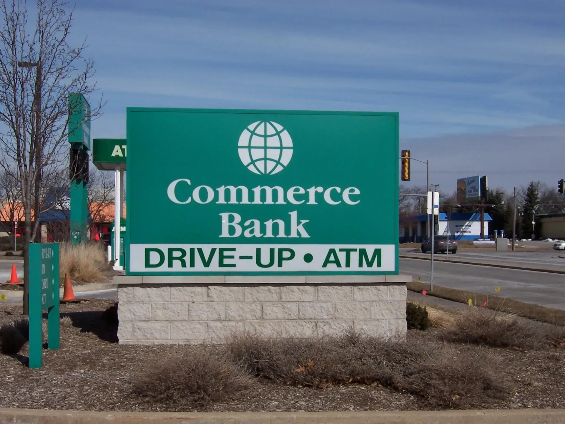 Commerce Bank Signage — Bloomington, IL — Super Sign Service