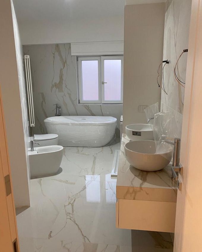 piastrelle rivestimenti pavimenti arredo bagno