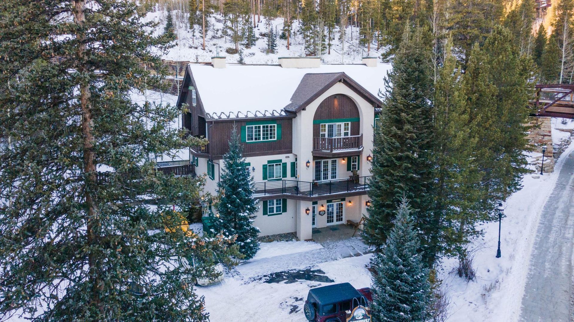 breckhotel.com logo