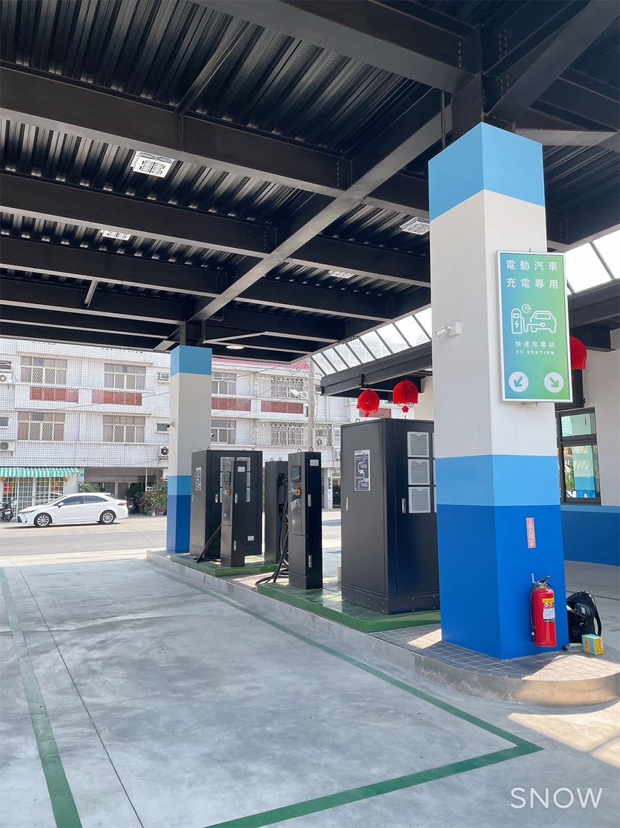 南科進學充電站訂閱LINE@+CCMS