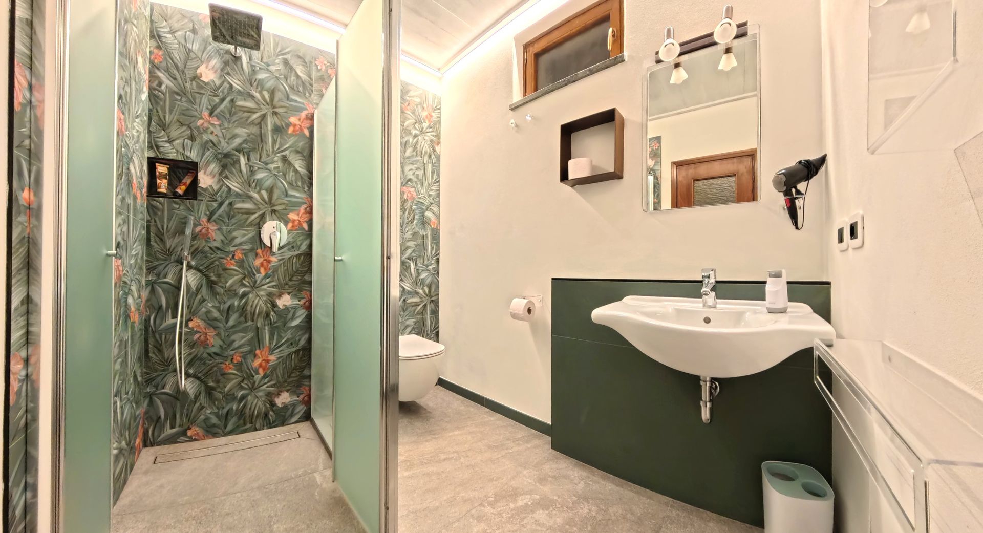 bagno moderno Villa Arianna Lago di Garda