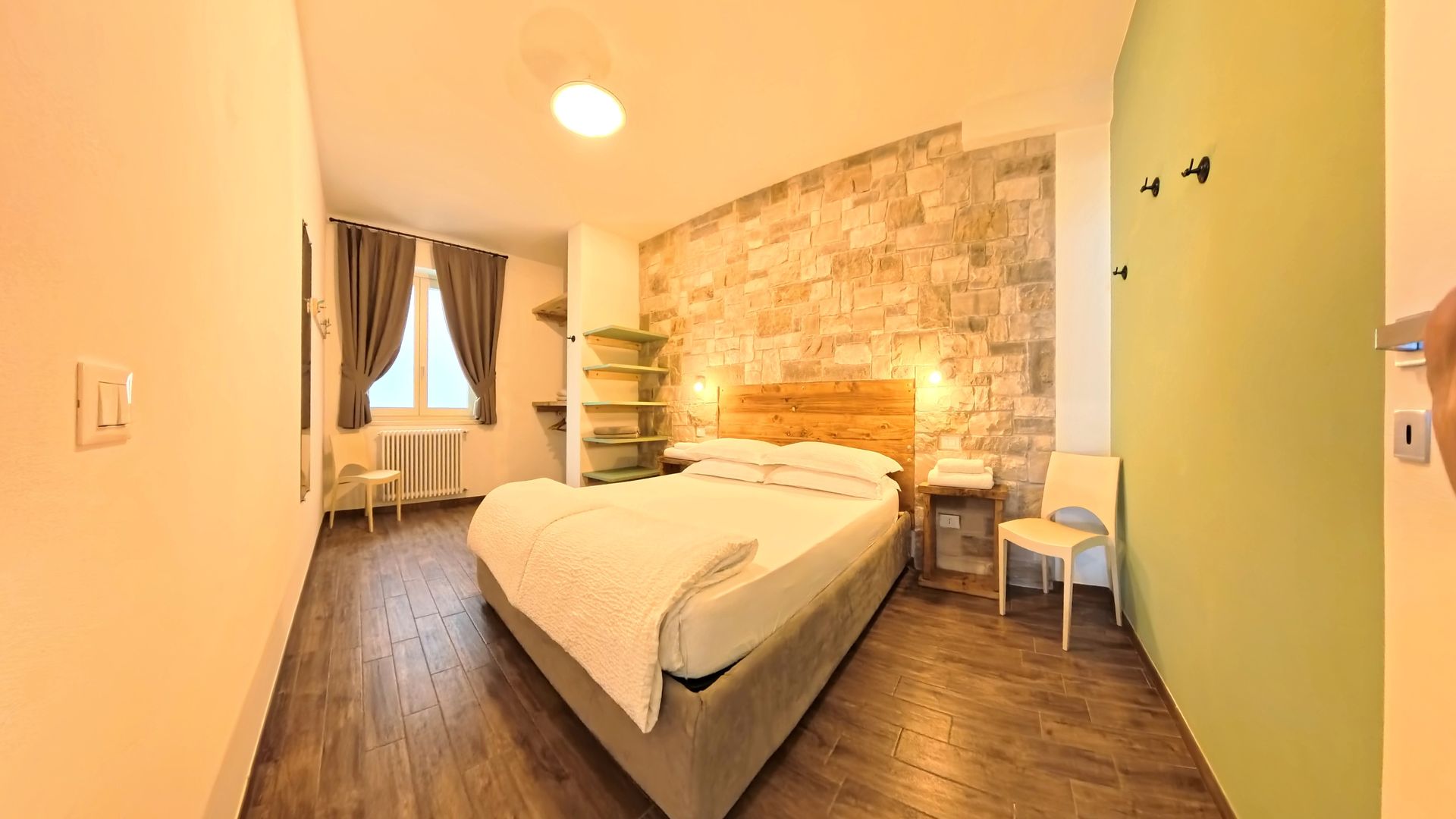 appartamenti Oasi Da Vinci con vista Lago di Garda e Monte Baldo