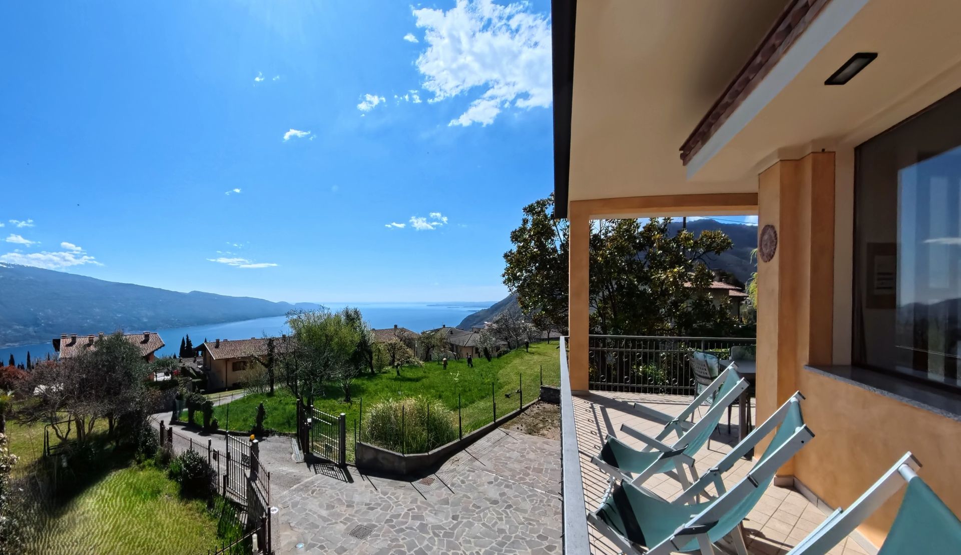 Villa Arianna con vista Lago di Garda e Monte Baldo