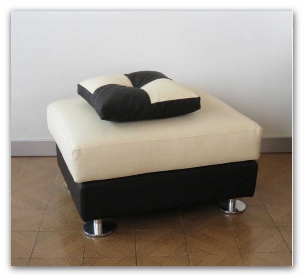 Pouf con cuscini coordinati