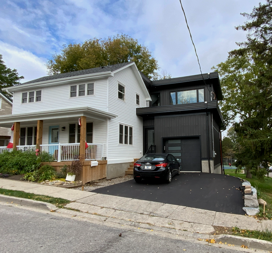 Custom home addition build in Cambridge Ontario