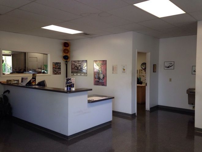 Front Office London Bridge Auto Service in Virginia Beach VA