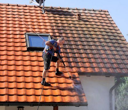 mantenimiento de tejados de tejas en foz, lugo