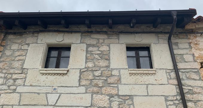 reparar humedades en la fachada en lugo