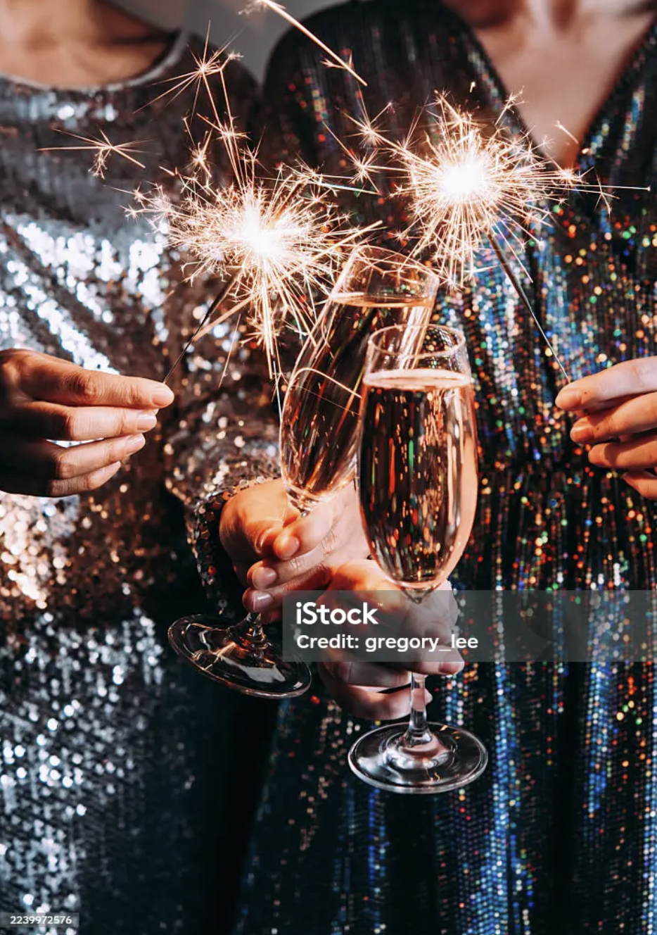 Roaming magician Adelaide entertaining guests at private party celebration