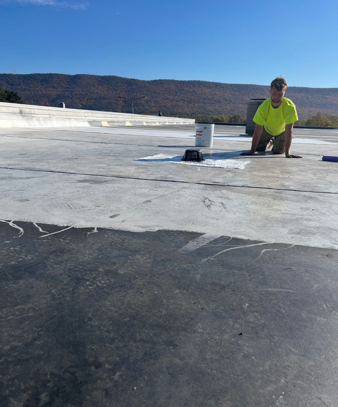kings commercial roofing llc - roofing repair - flat roof repair spray coating