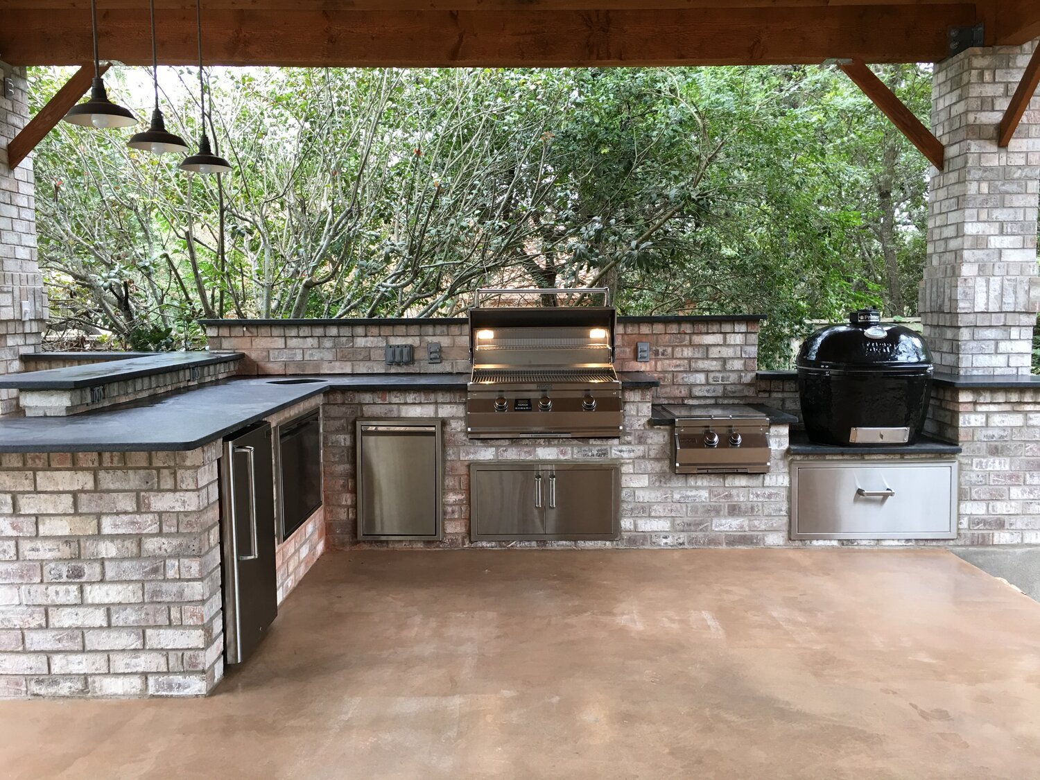 Outdoor Kitchen Living Areas in Cary, NC and Apex, NC