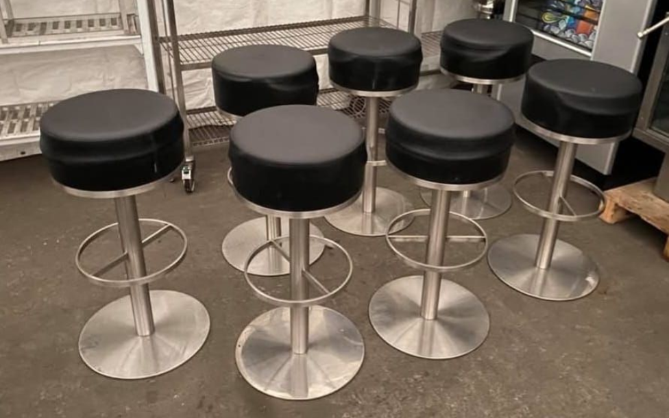 Barkruk krukken horeca jj handelsbedrijf Rinsumageast