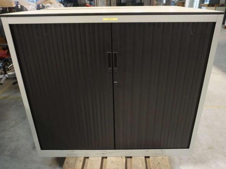 Kast Archiefkast Roldeurkast Magazijnkast JJ Handelsbedrijf Rinsumageast