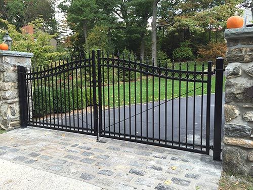 ornamental fence repair and installation in the tri-state area