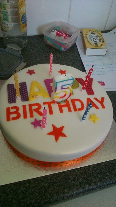 A lovely party cake to go with the kids parties