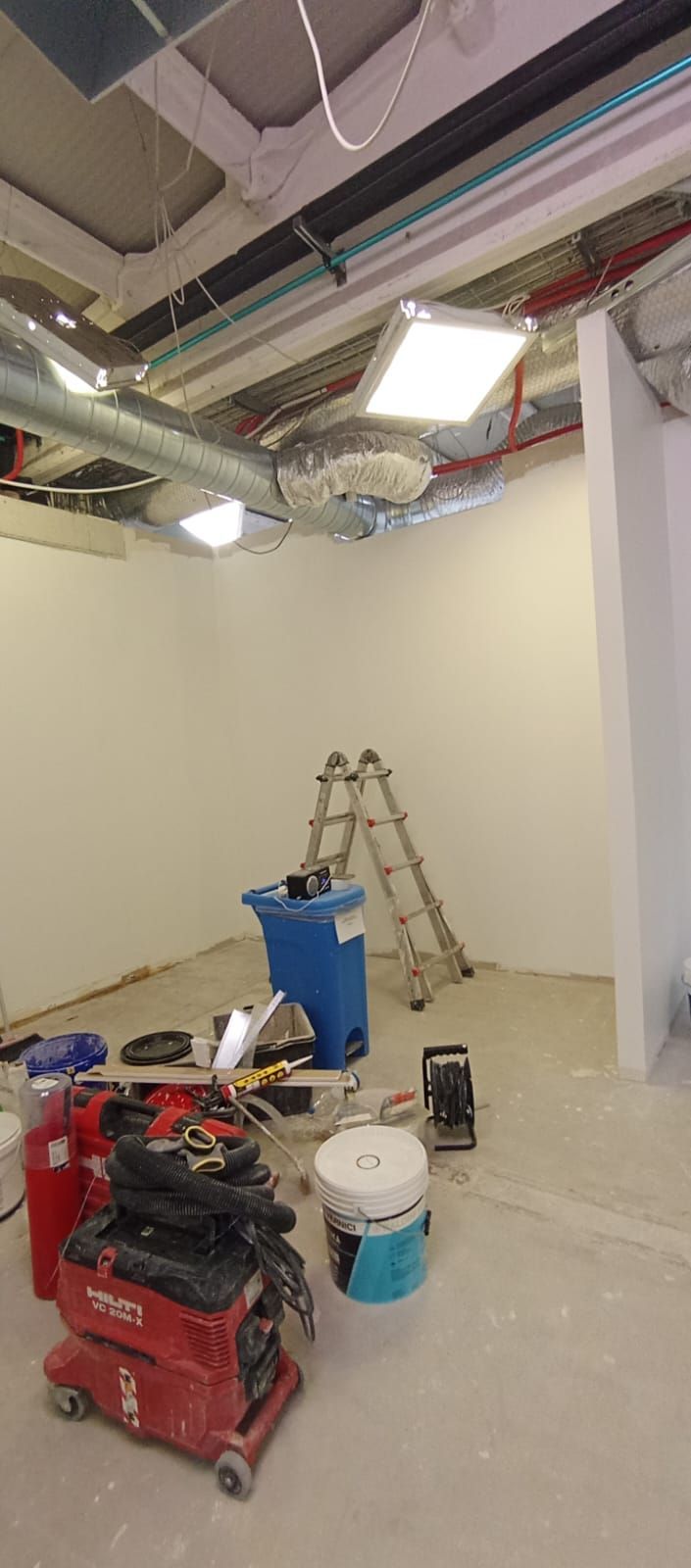 lavori in corso cabina sterile