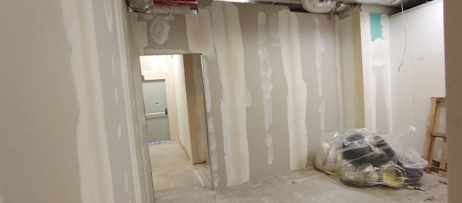 lavori edili per cabina sterile