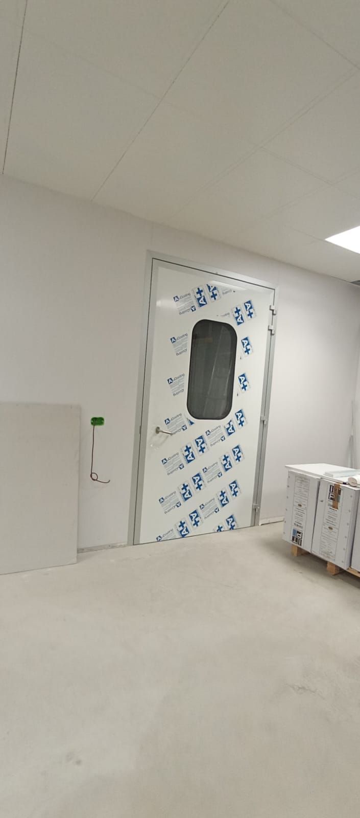 lavori edili su cabine sterili