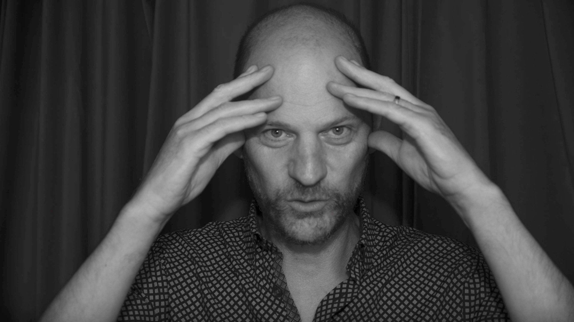 Photo of Jon Wygens, a film and TV composer.