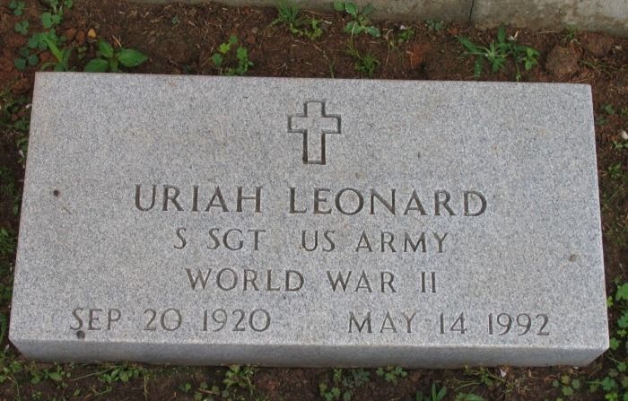 Gravestone of Uriah Leonard, S Sgt US Army, World War II, born Sep 20, 1920, died May 14, 1992, with a cross.