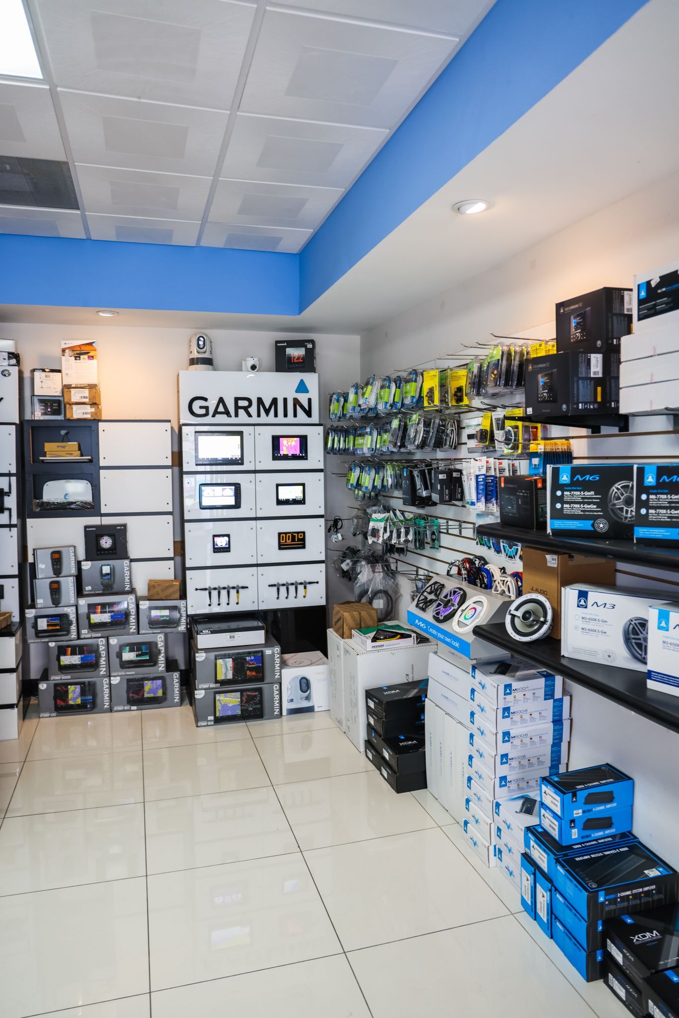 A store filled with lots of garmin products.