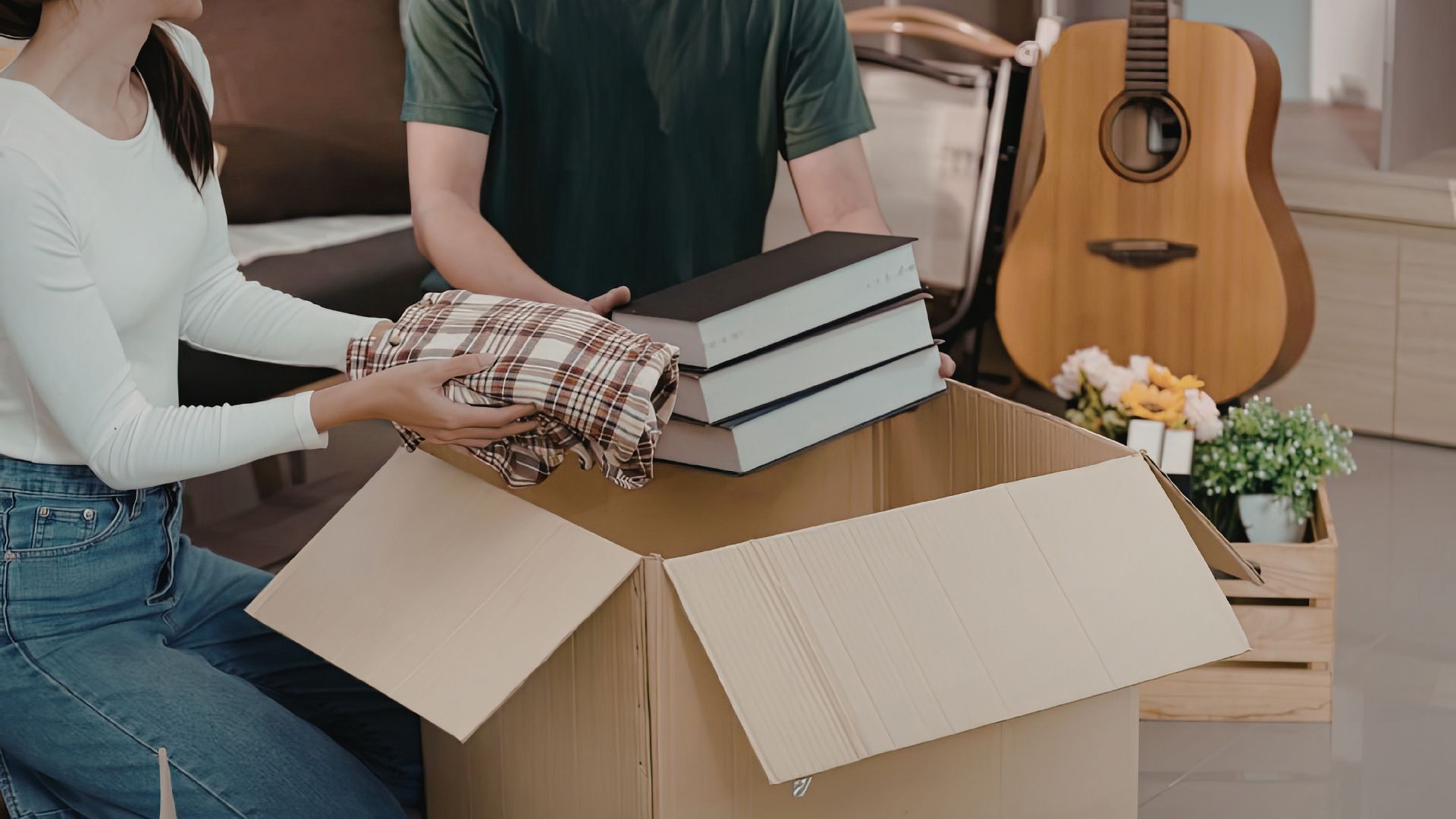 packing books for moving out