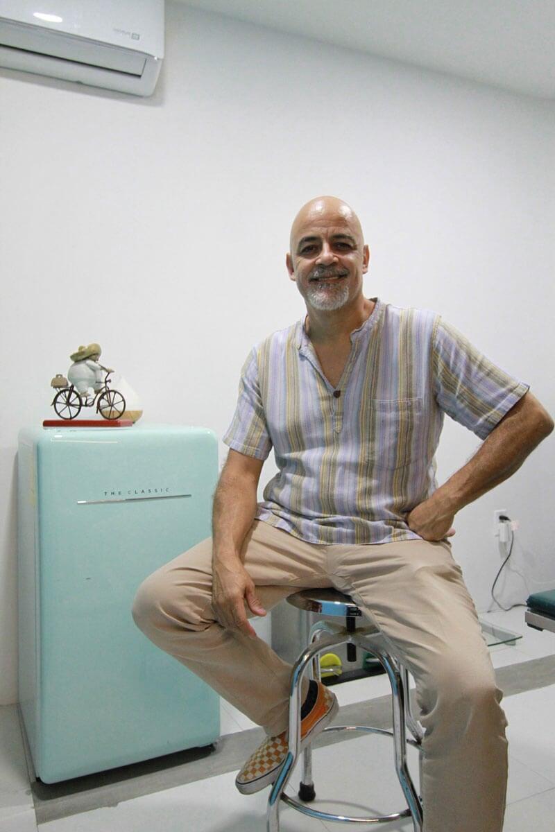URÓLOGO DR. PEDRO LÓPEZ CUETO - Especialista en urología