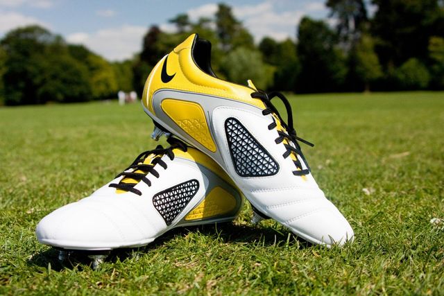 Aussie rules football on sale boots