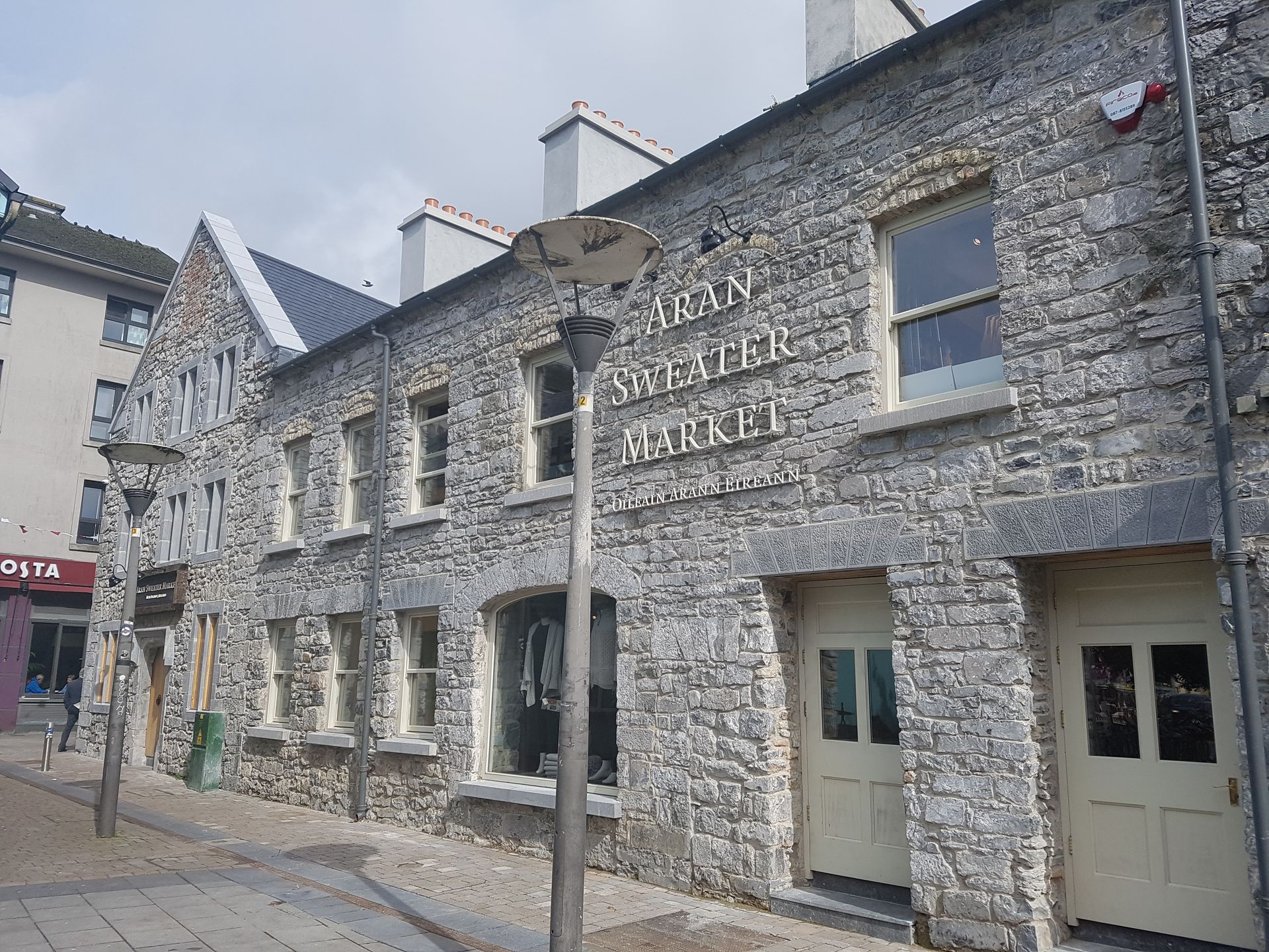 A stone building with the word mickey on it