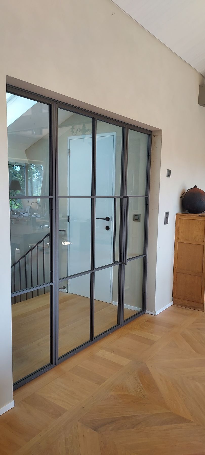 Porte vitrée en métal