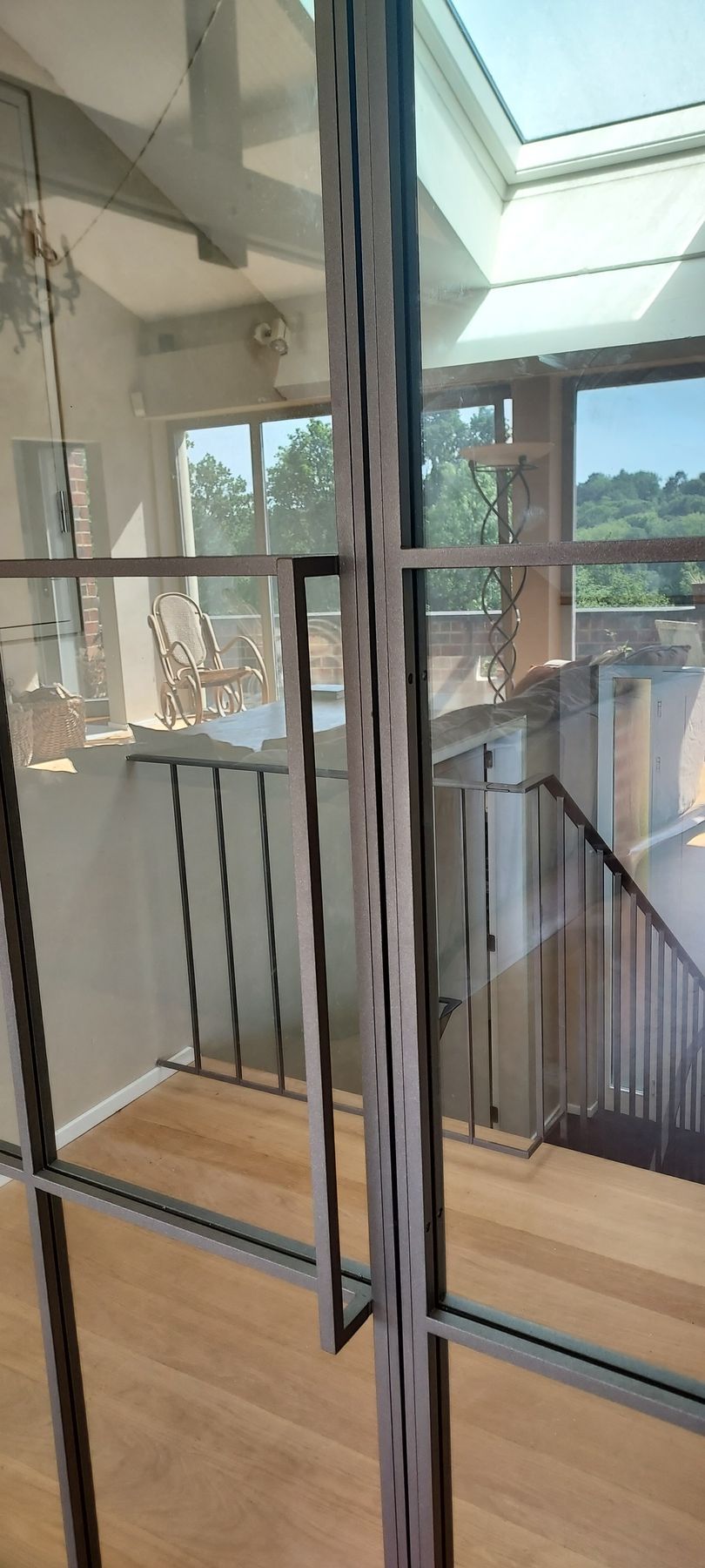 Porte vitrée en métal