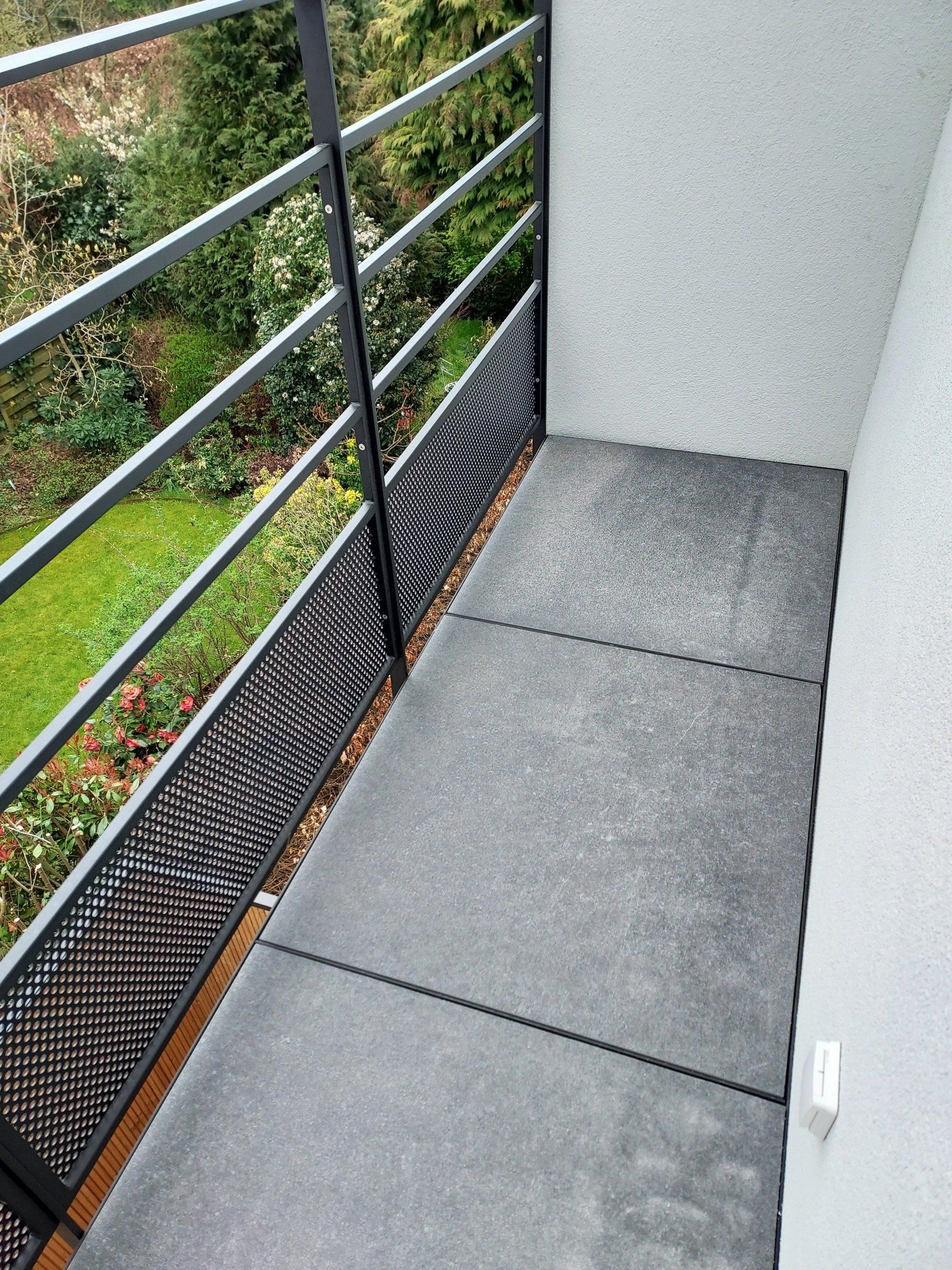 Balcon avec carrelage