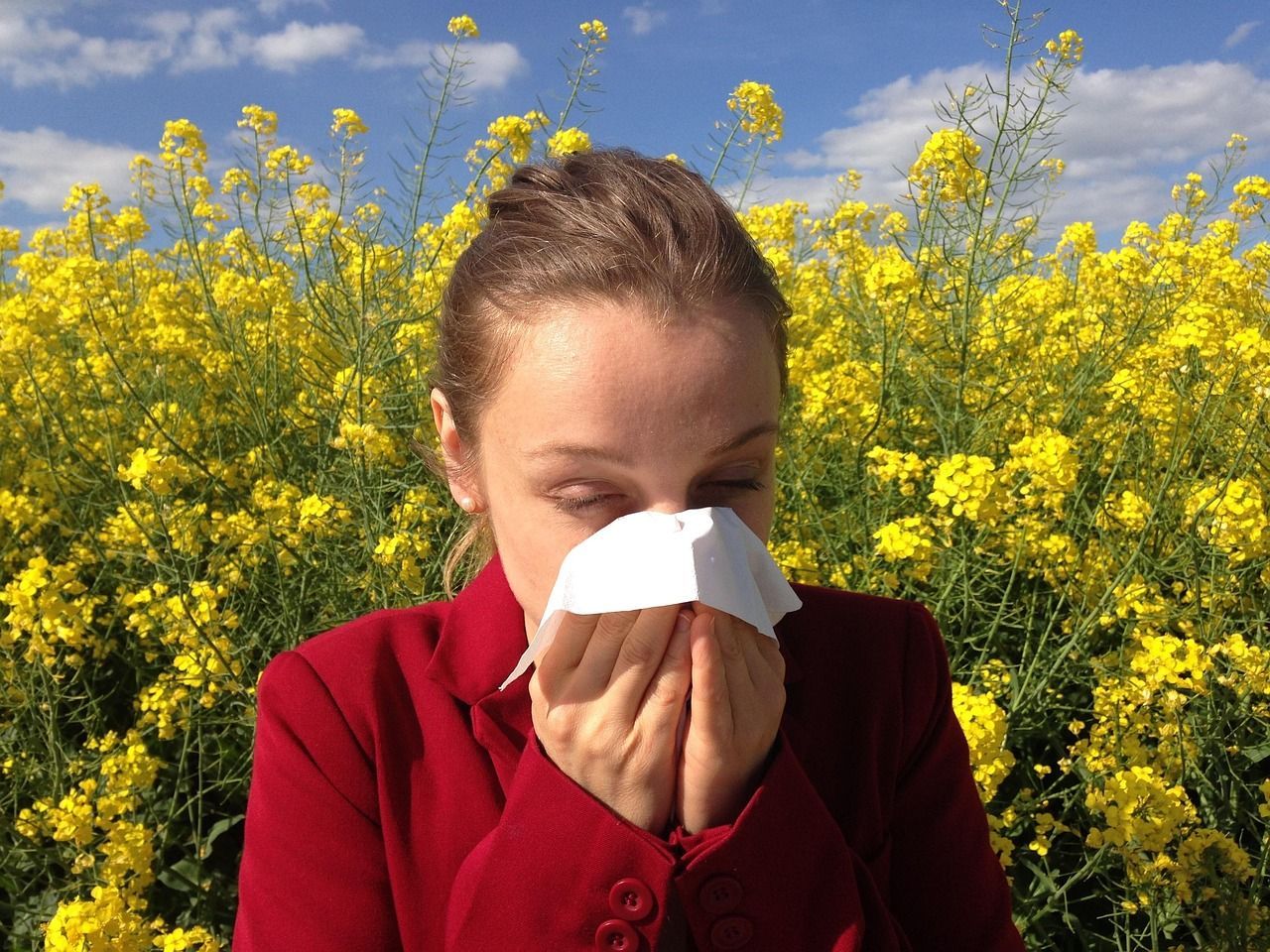young woman with allergies from pollen
