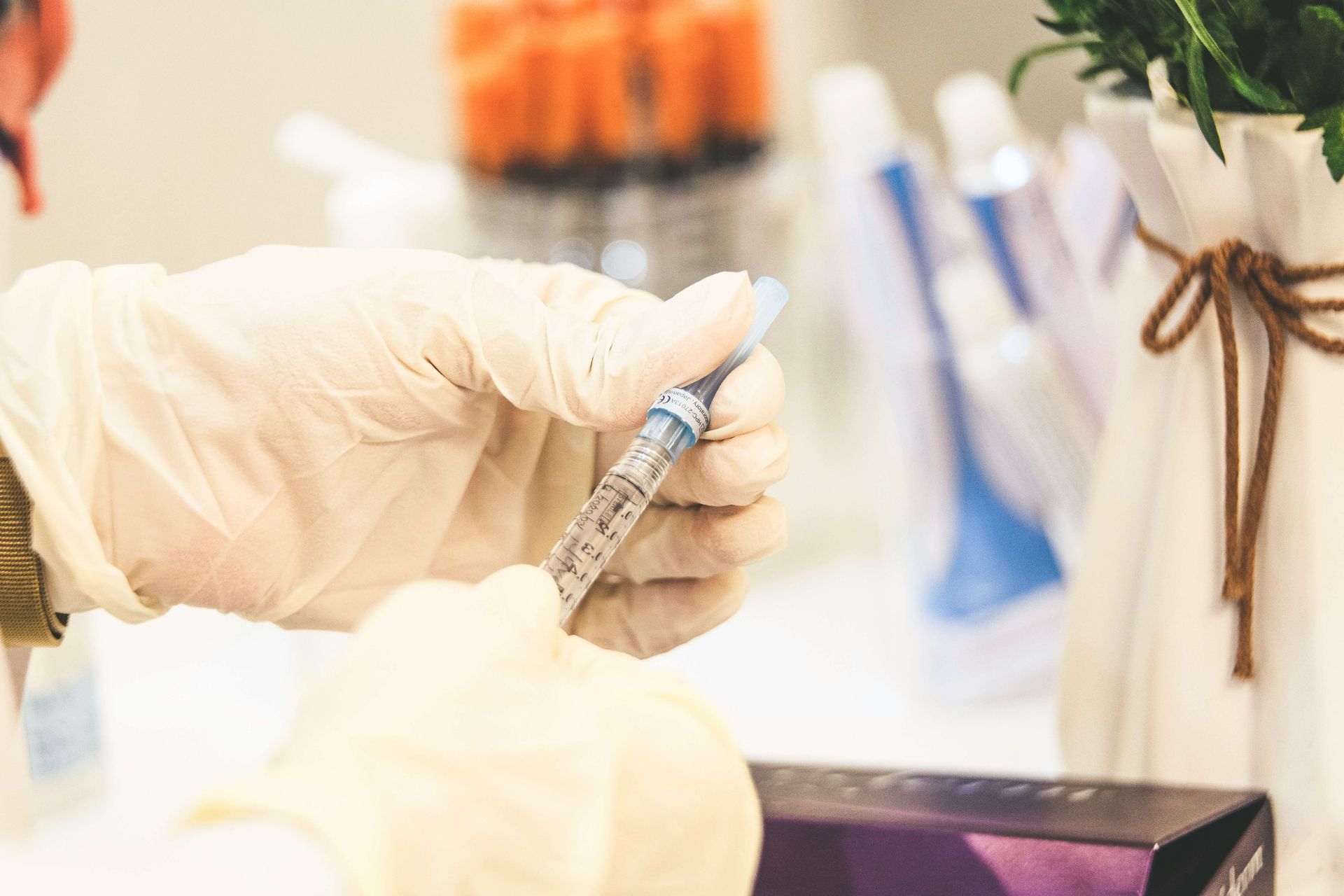doctor holding an immunotherapy syringe 