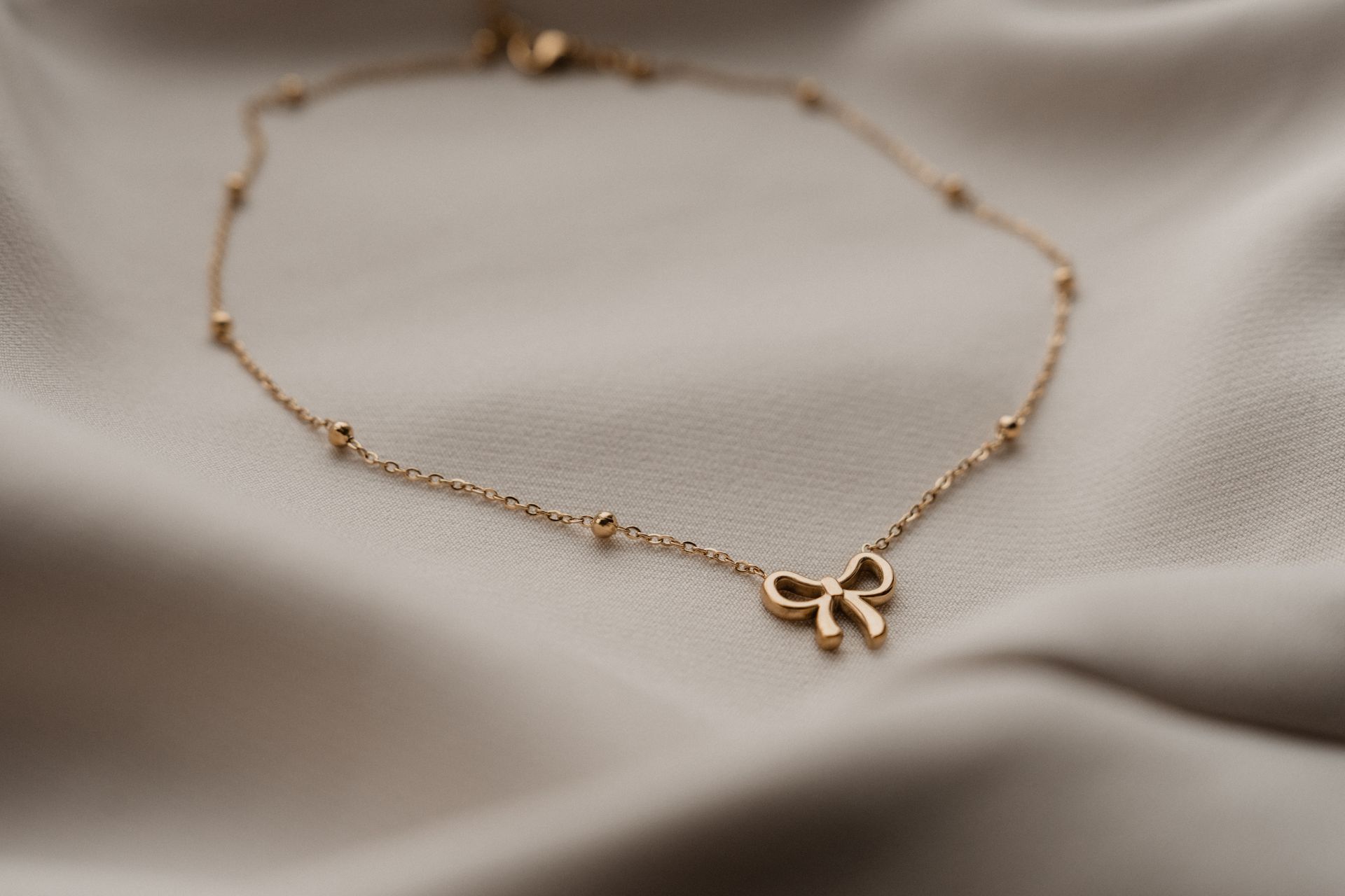 Novia strikjes armband