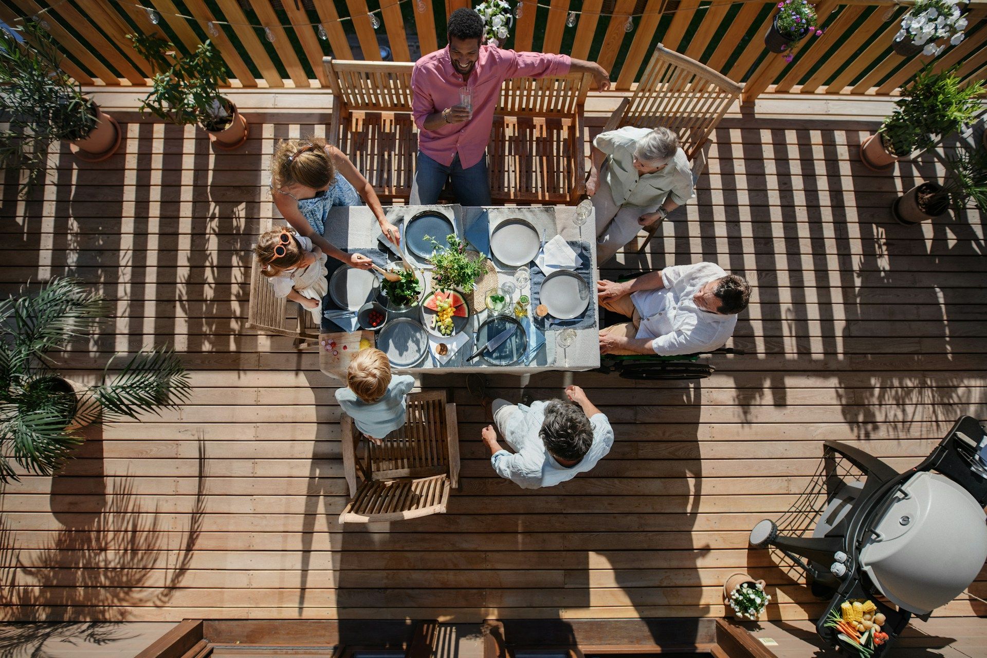 Get Your Deck Summer-Ready in Dallas