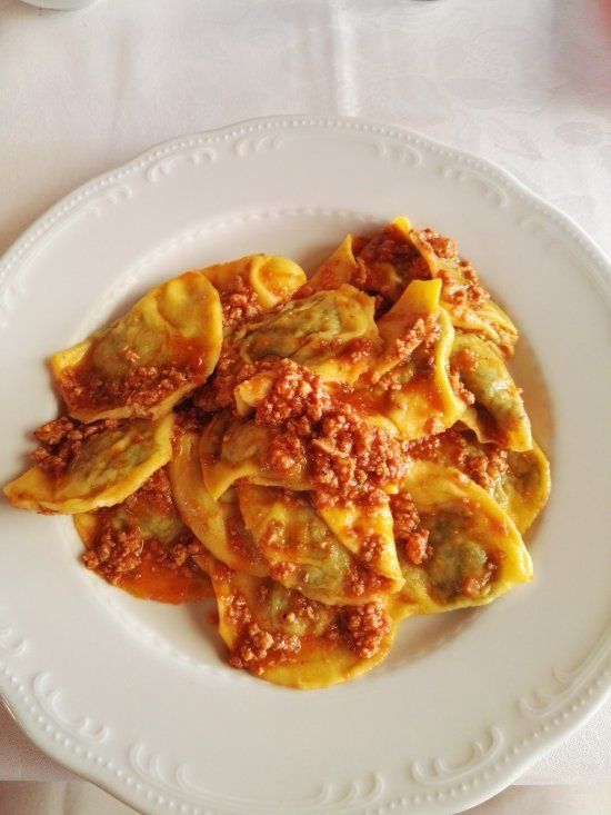 Stuffed pasta with meat sauce