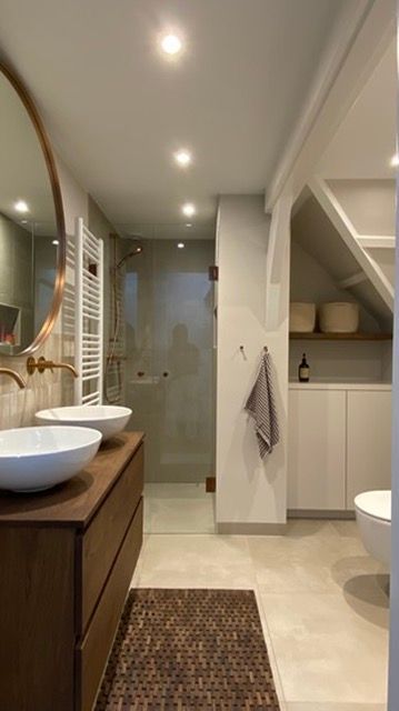 badkamer inspiratie licht met warm hout