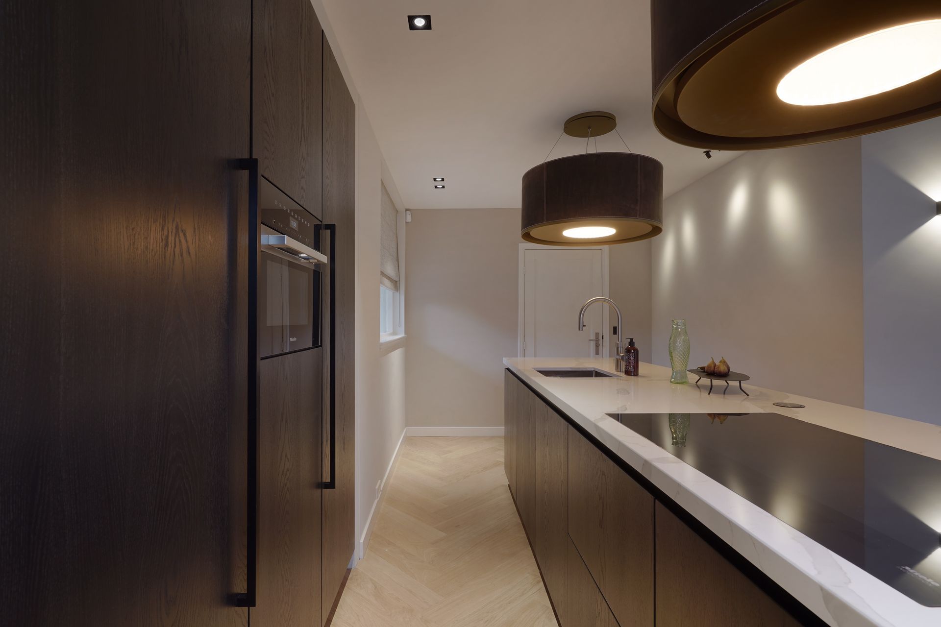 Rietgedekte villa Soest keuken | Villa18 Interieurs