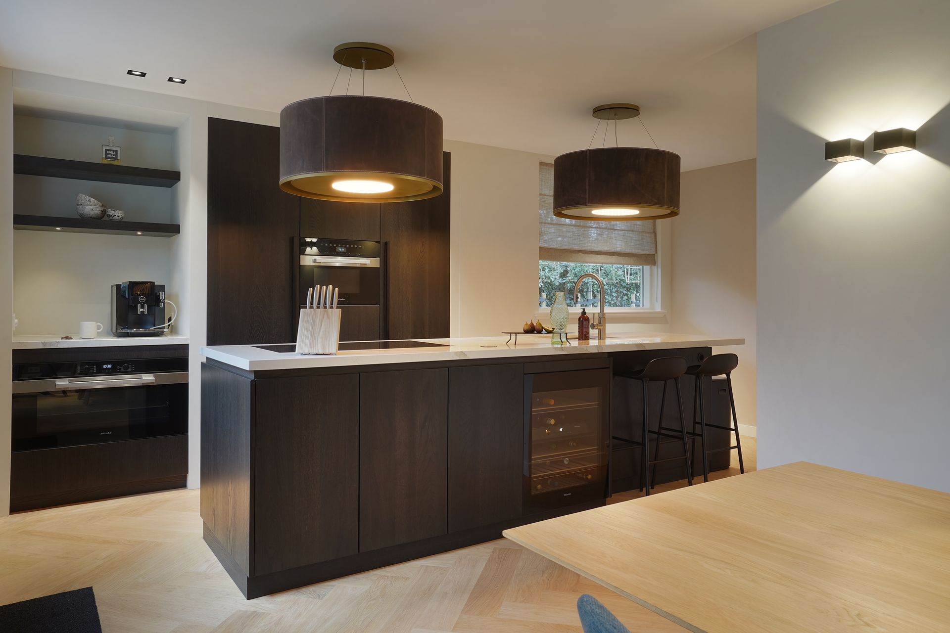 Rietgedekte villa Soest keuken | Villa18 Interieurs